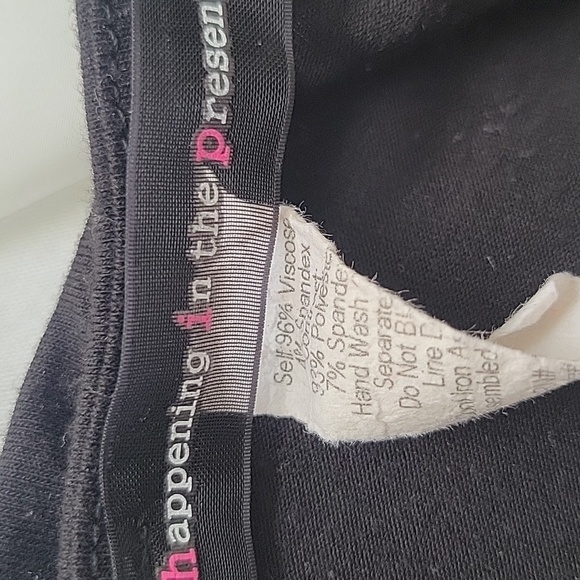 Elegant Black Women's Soft Blazer Size Medium (Fits Like a Small) - Picture 6 of 7